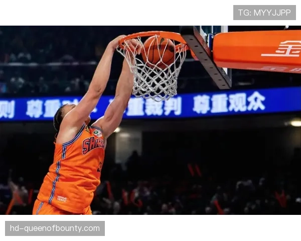 上海队内线外援洛夫顿与怀特塞德伤病情况，季后赛复出时间表更新